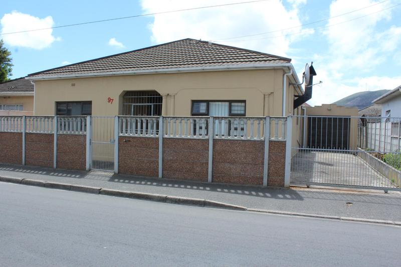 To Let 2 Bedroom Property for Rent in Avondale Western Cape